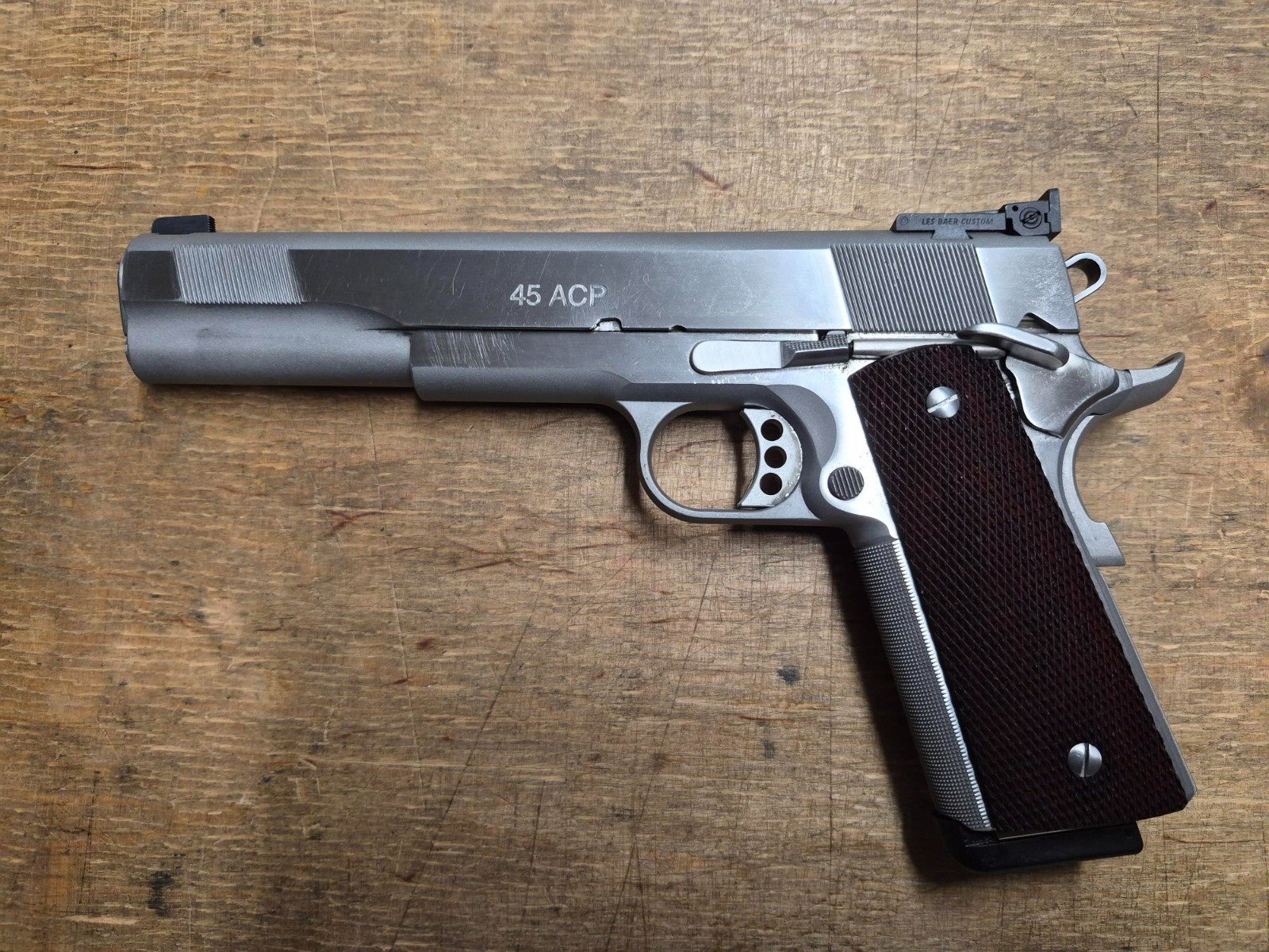 Pistole .45 ACP Les Baer Concept V Sechs Zoll Lauf, sehr guter Zustand! Hartchrom – Bild 2