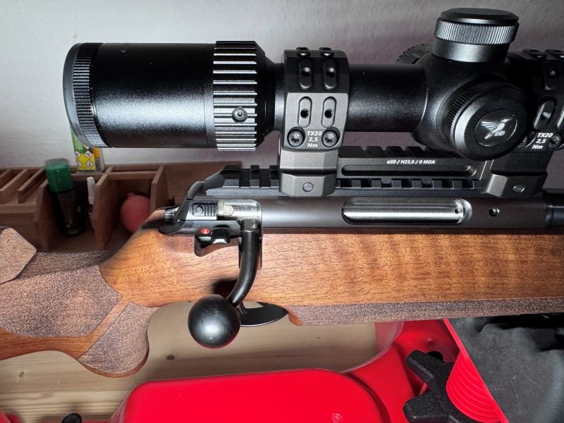 Anschütz 1771 – Kaliber .17 Hornet mit DDOptics 2-20x50 und Roedale Schalldämpfer – Bild 5