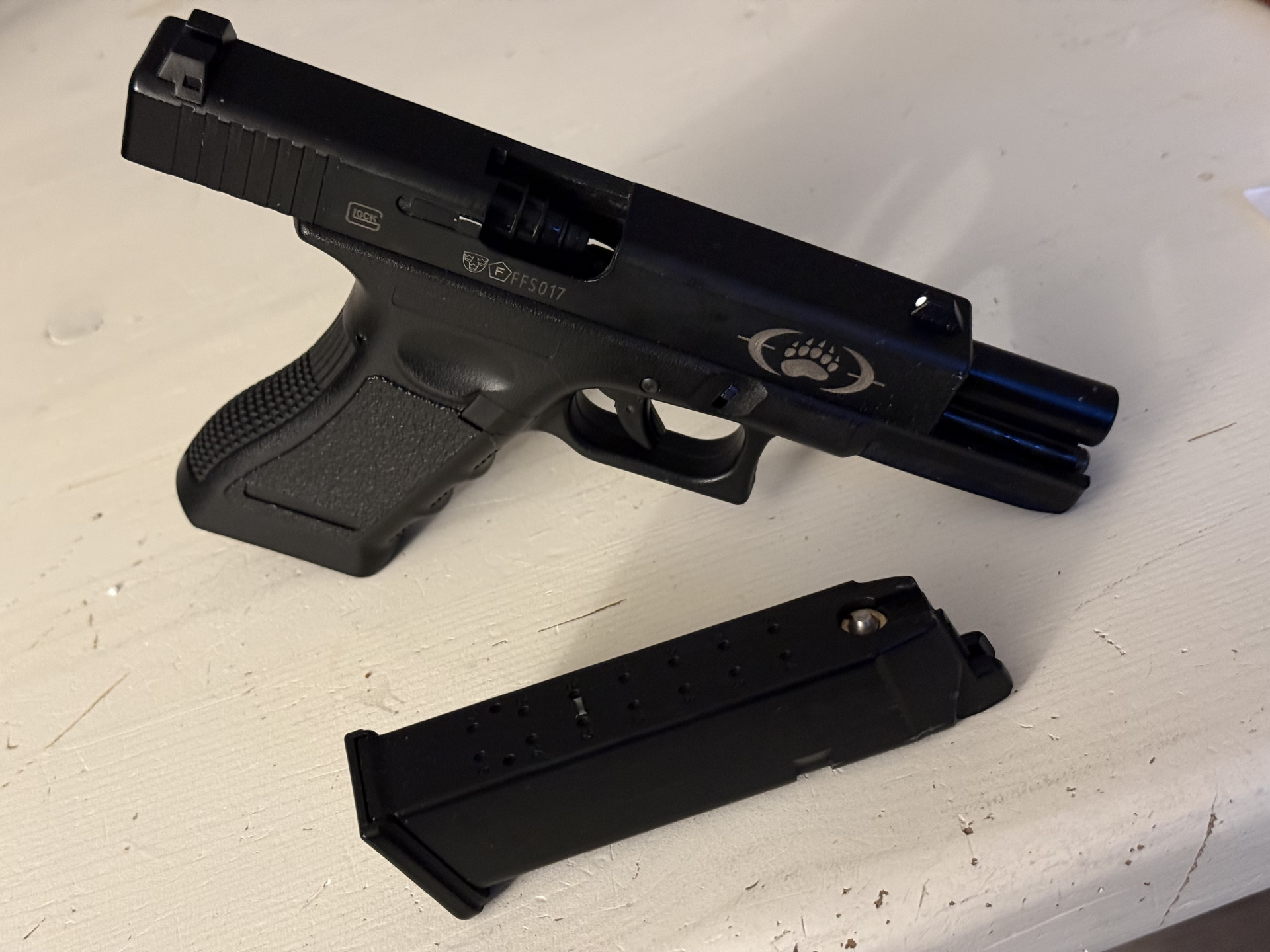 Custom - EINZELSTÜCK Glock 17 GBB „Blackwater“ – Bild 3