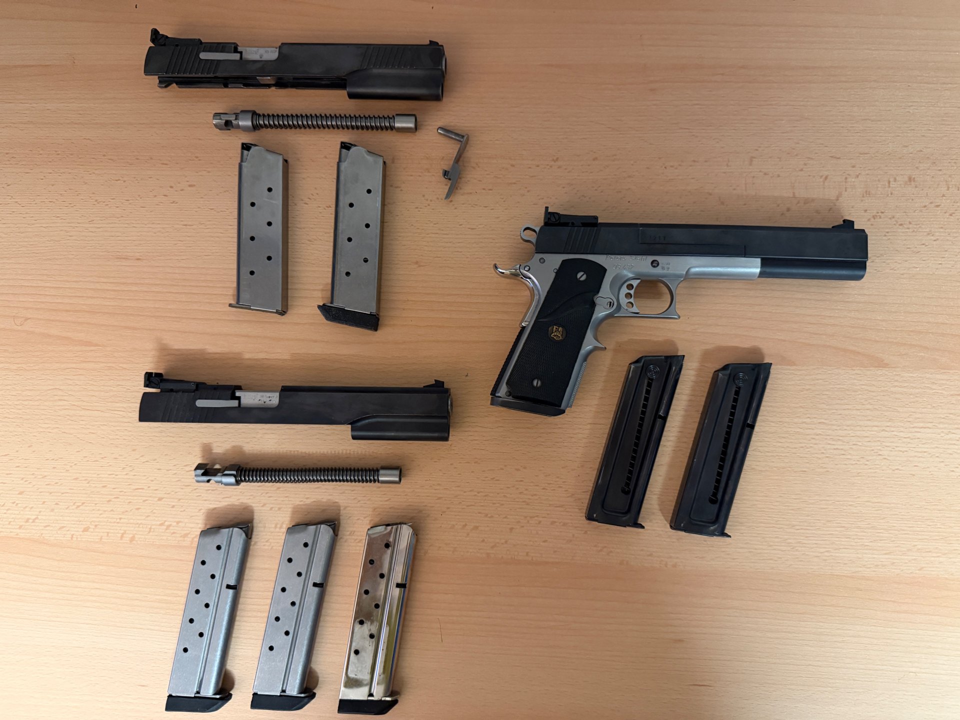 Pistole Peters Stahl Multicaliber .45Auto Inkl. Wechselsystem .38SuperAuto + .22lr inkl. 7 Magazine – Bild 1