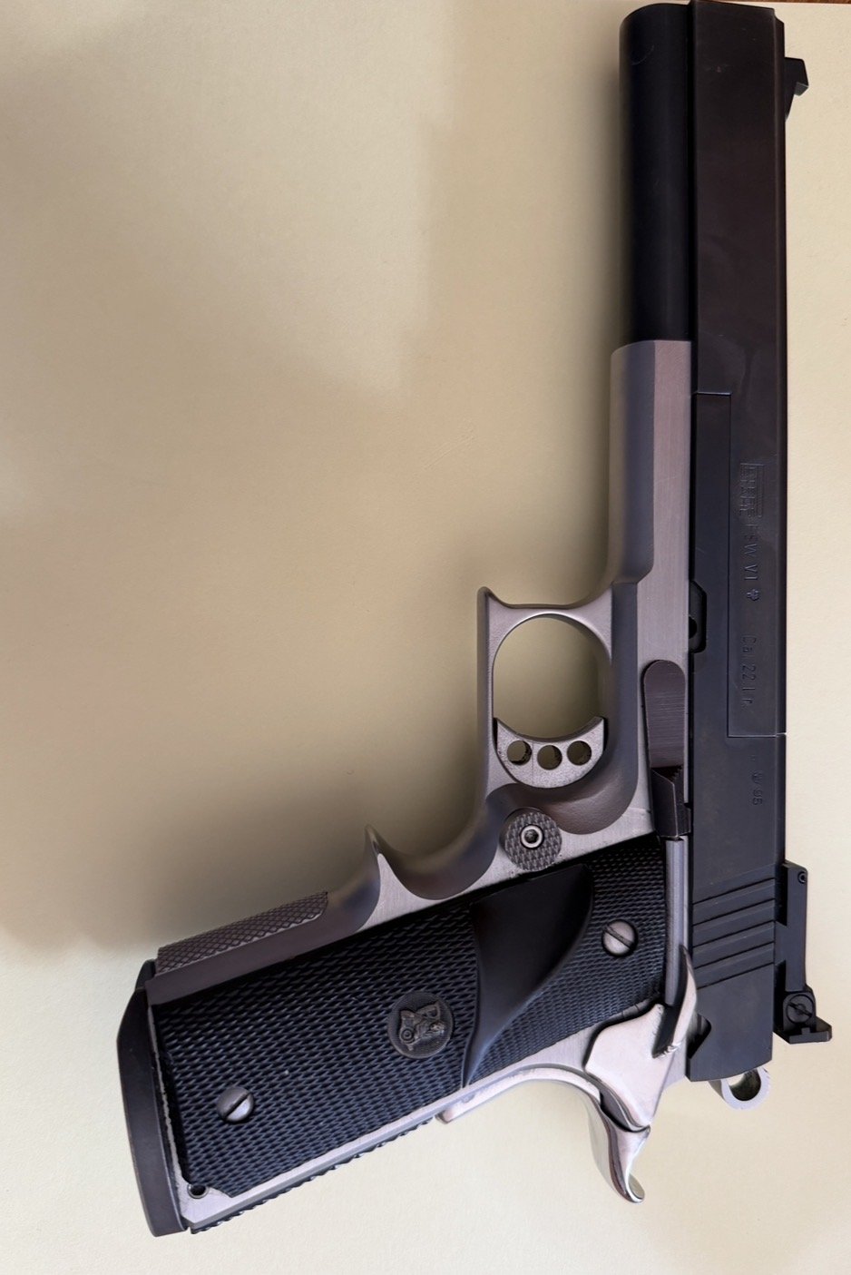 Pistole Peters Stahl Multicaliber .45Auto Inkl. Wechselsystem .38SuperAuto + .22lr inkl. 7 Magazine – Bild 4