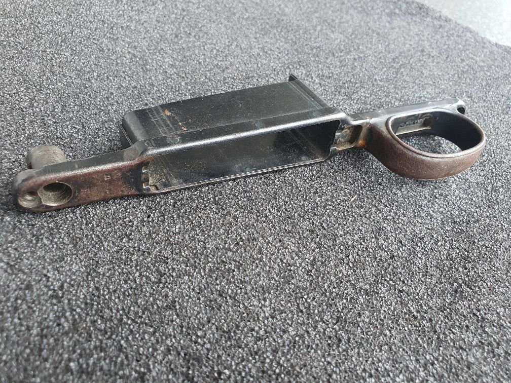 Abzugsbügel / Kasten leer aus Blech mit WAA Stempel für Mauser 98 – Bild 4
