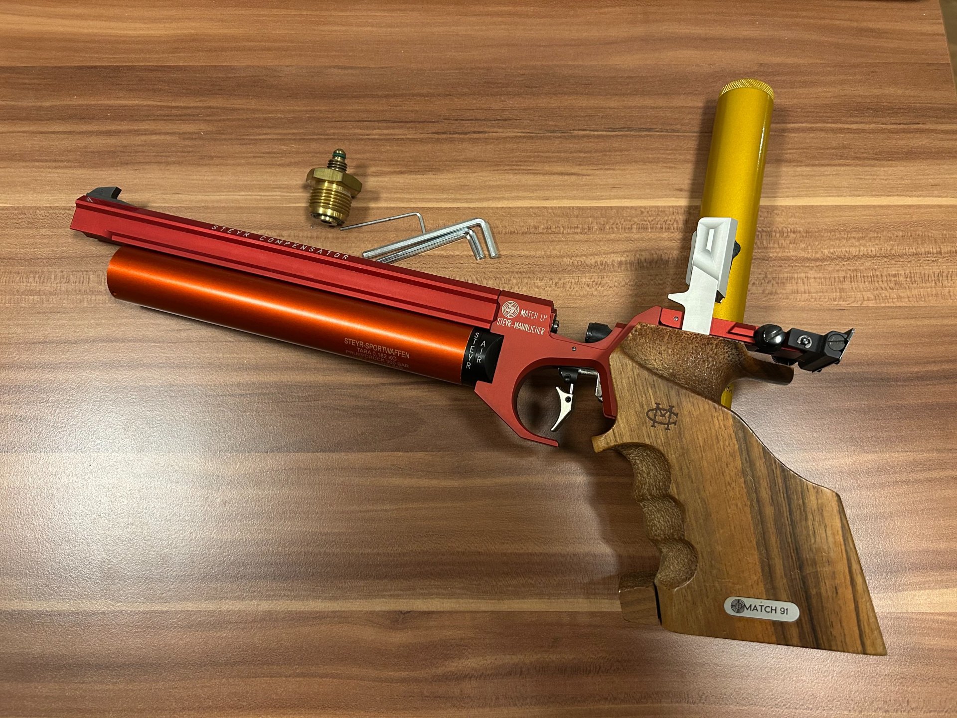 Matchpistole Steyr LP1 rot – Bild 2