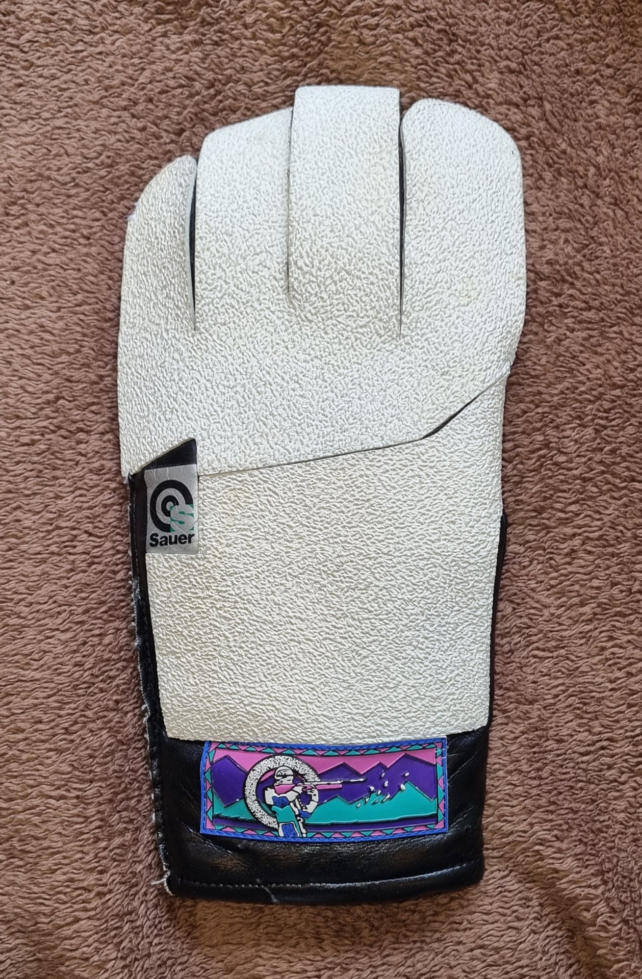 Handschuh von Sauer – Bild 1