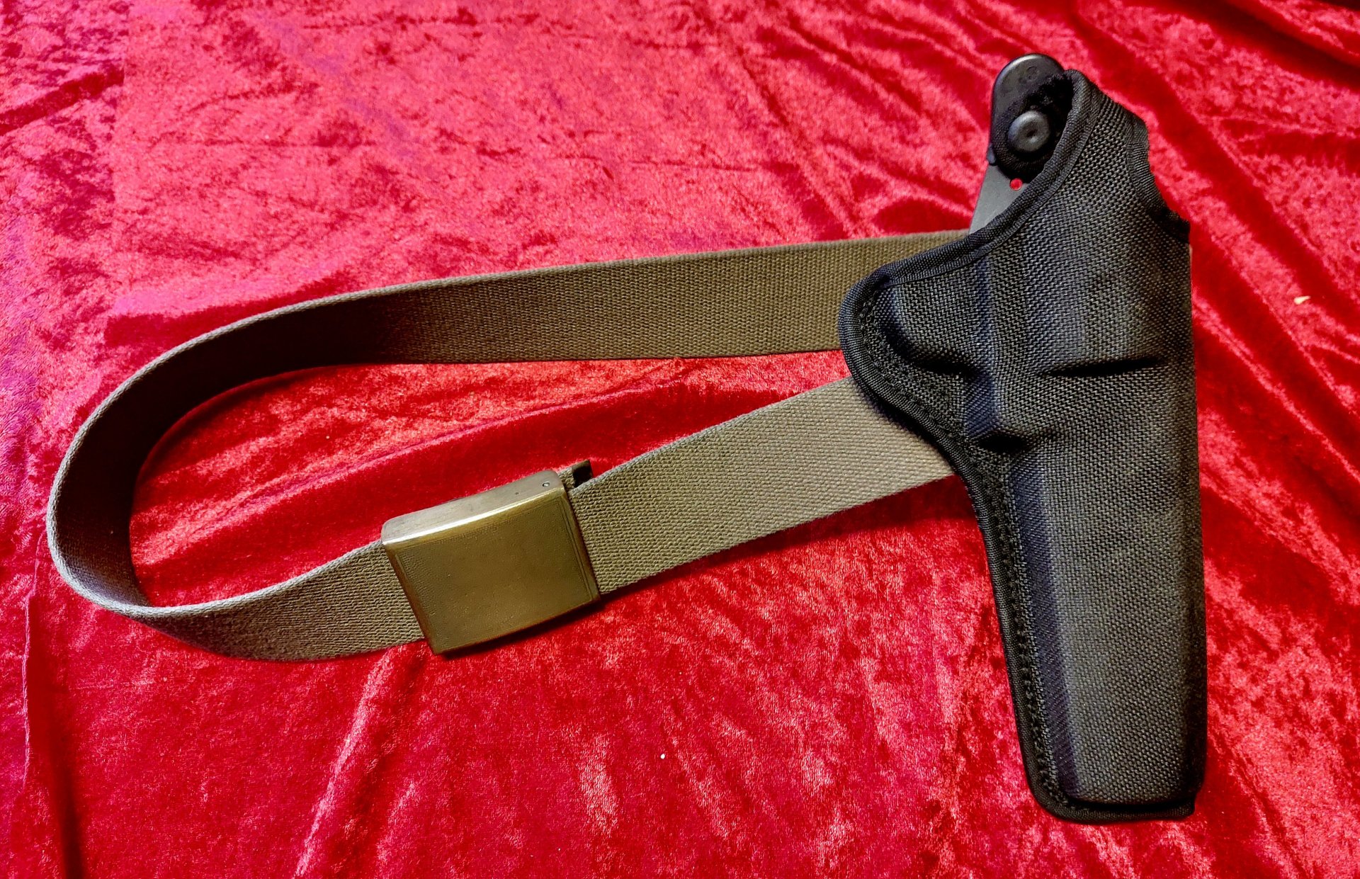 Original BW-Koppel (110cm) mit einem Revolver-Formholster – Bild 1