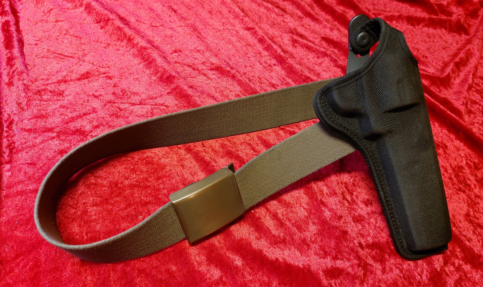 Original BW-Koppel (110cm) mit einem Revolver-Formholster – Bild 2