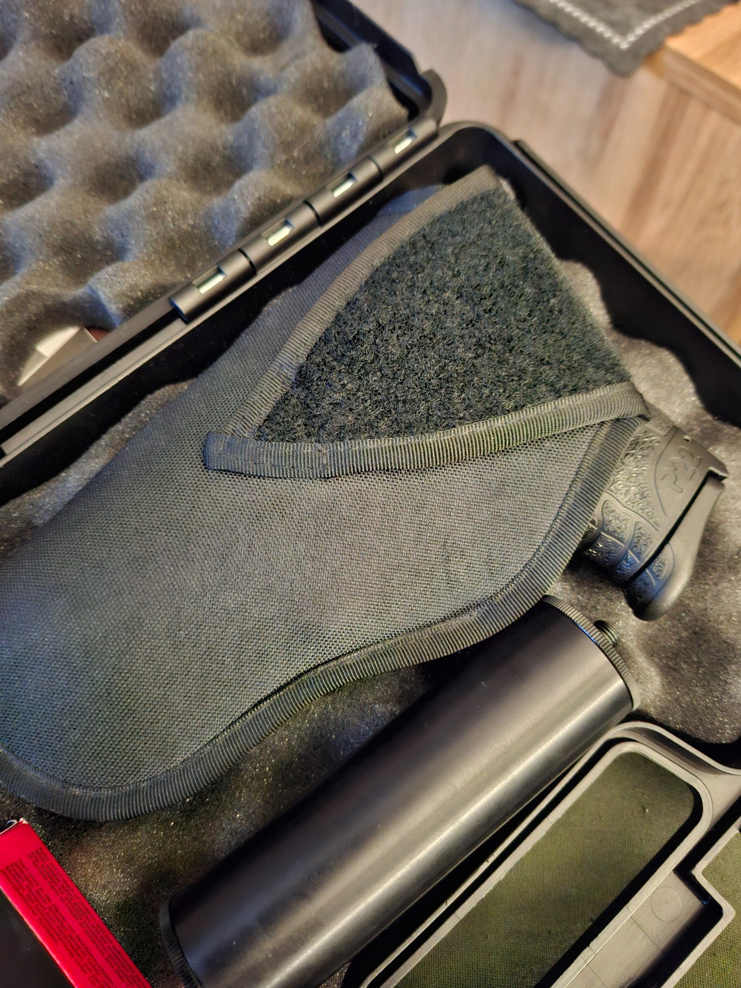 Walther P22 mit Schalldämpfer – Bild 4