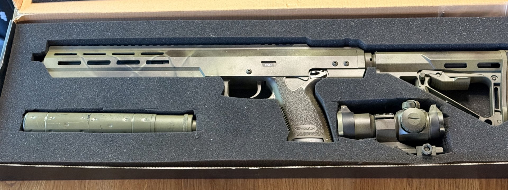 Novritsch SSX 303 mit Schalldämpfer Optik und 3 Ersatzmagazinen – Bild 1