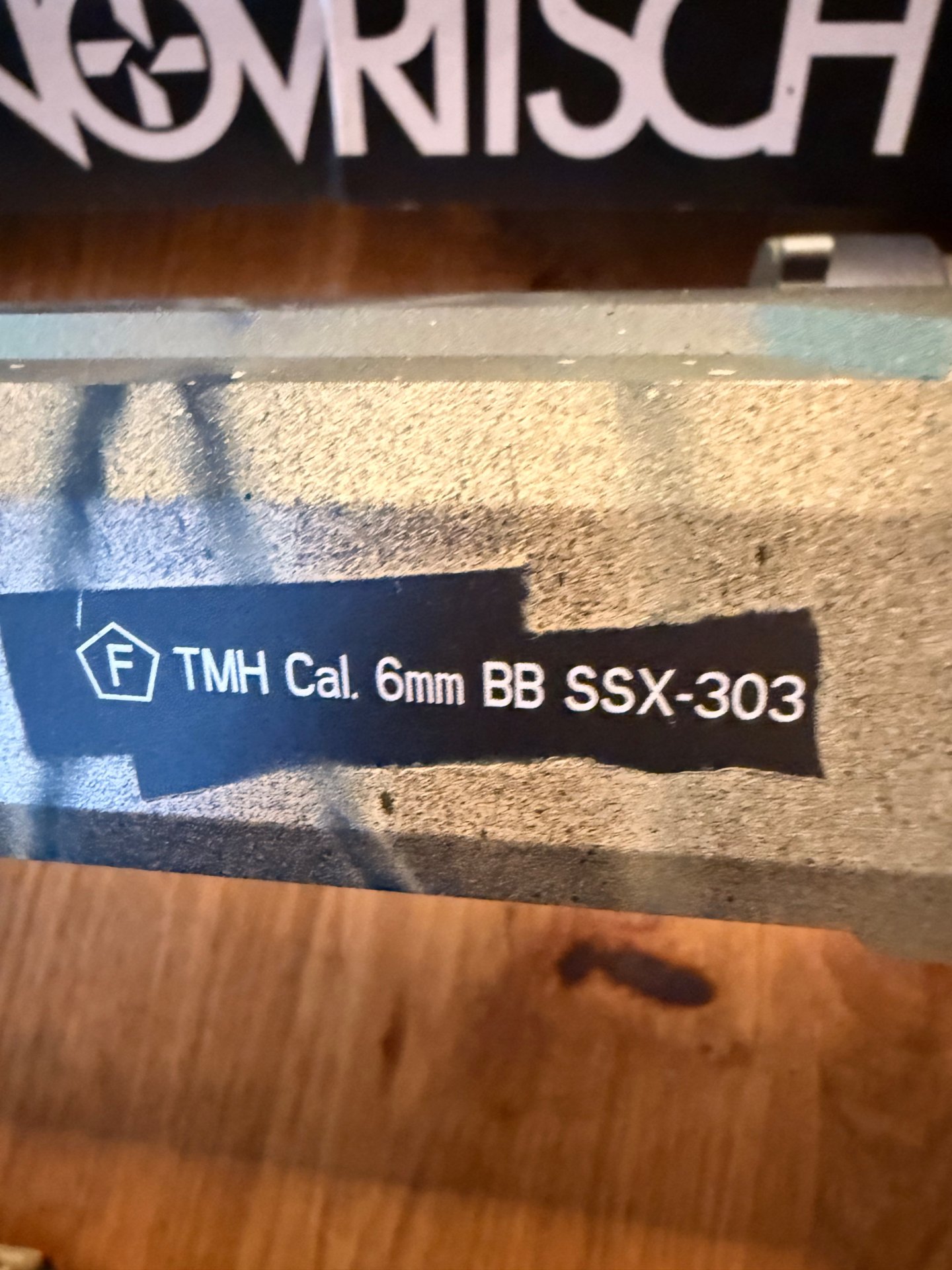 Novritsch SSX 303 mit Schalldämpfer Optik und 3 Ersatzmagazinen – Bild 2