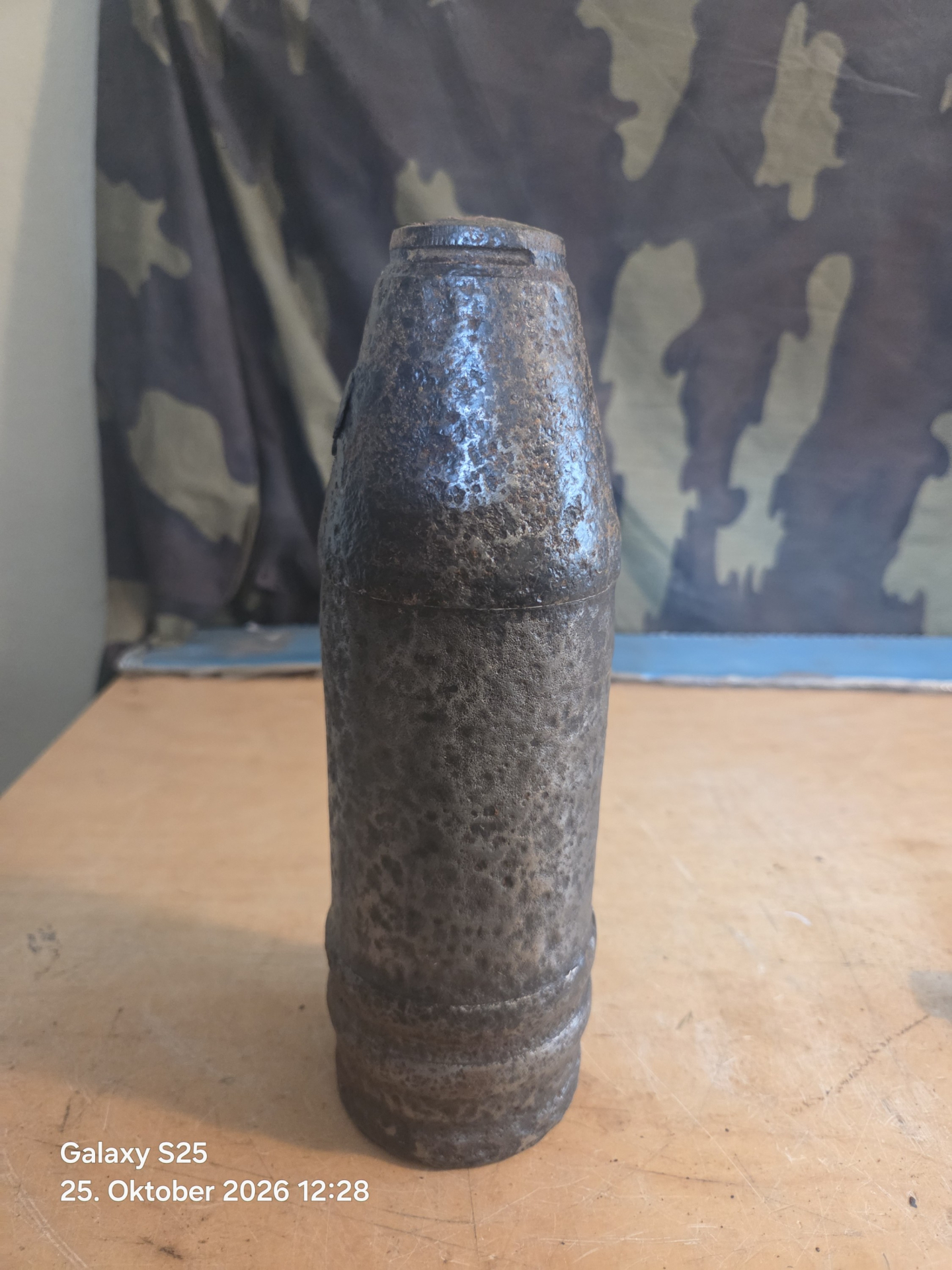 Deutsche 7 5 cm Panzer Granate mit Zünder (Bombe Bodenfund Granate Zünder) – Bild 2