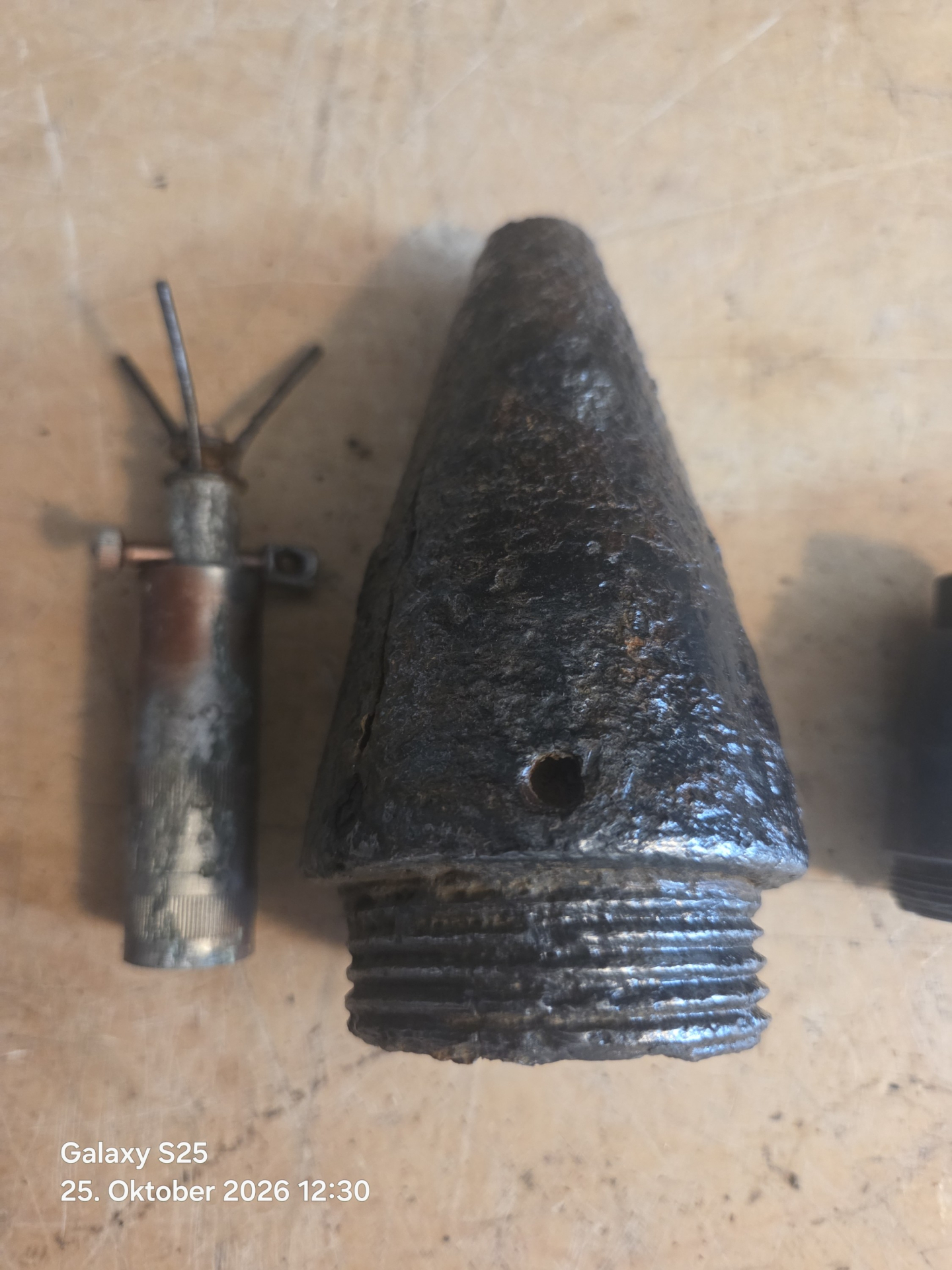 Deutsches Zünder Konvolut (Bombe Bodenfund Granate Zünder Mine) – Bild 4