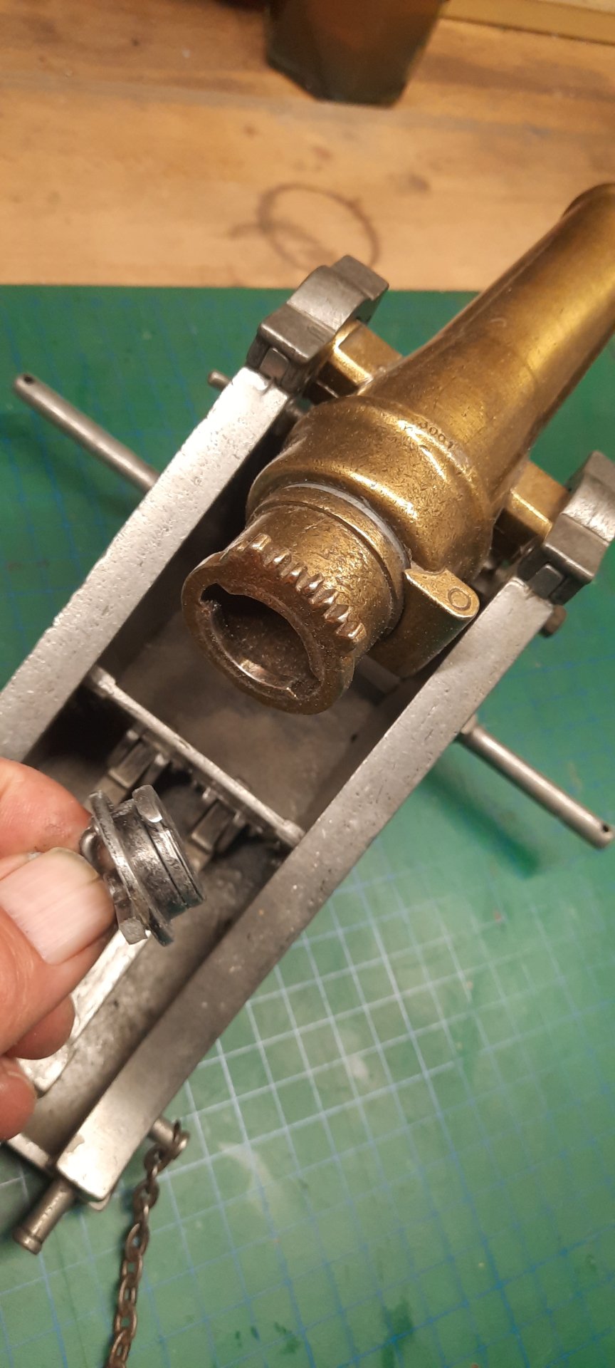 Haubitze aus Metall 1:10 als Modell defekt – Bild 4