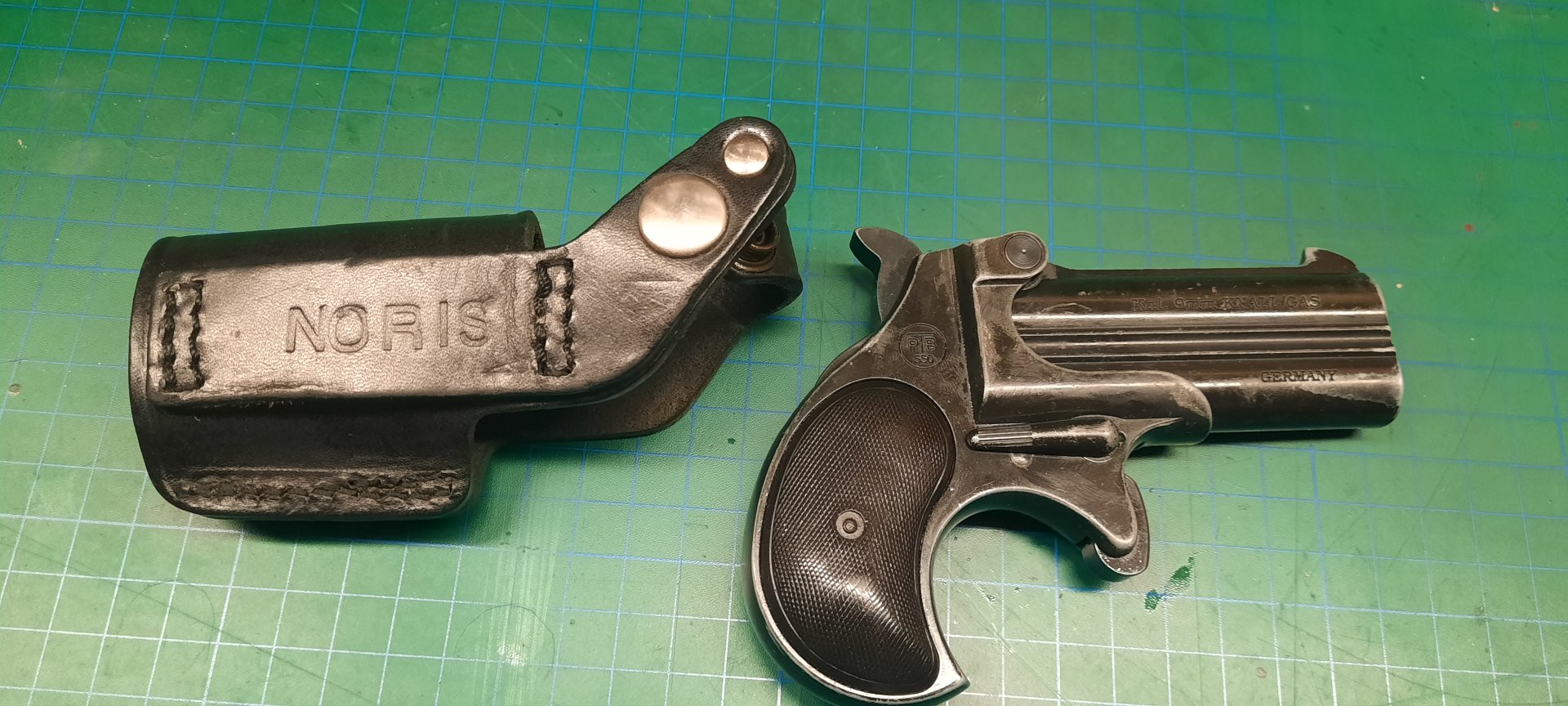 Alte Derringer 9mm von Noris Twinny – Bild 2