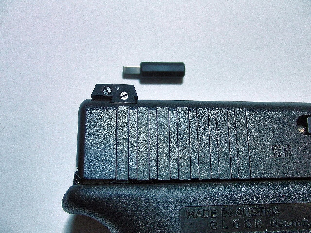 Glock 17 Gen 3 (Bj. 2001) – Absoluter Originalzustand in original ("Tupperware Stil") Box – Bild 5