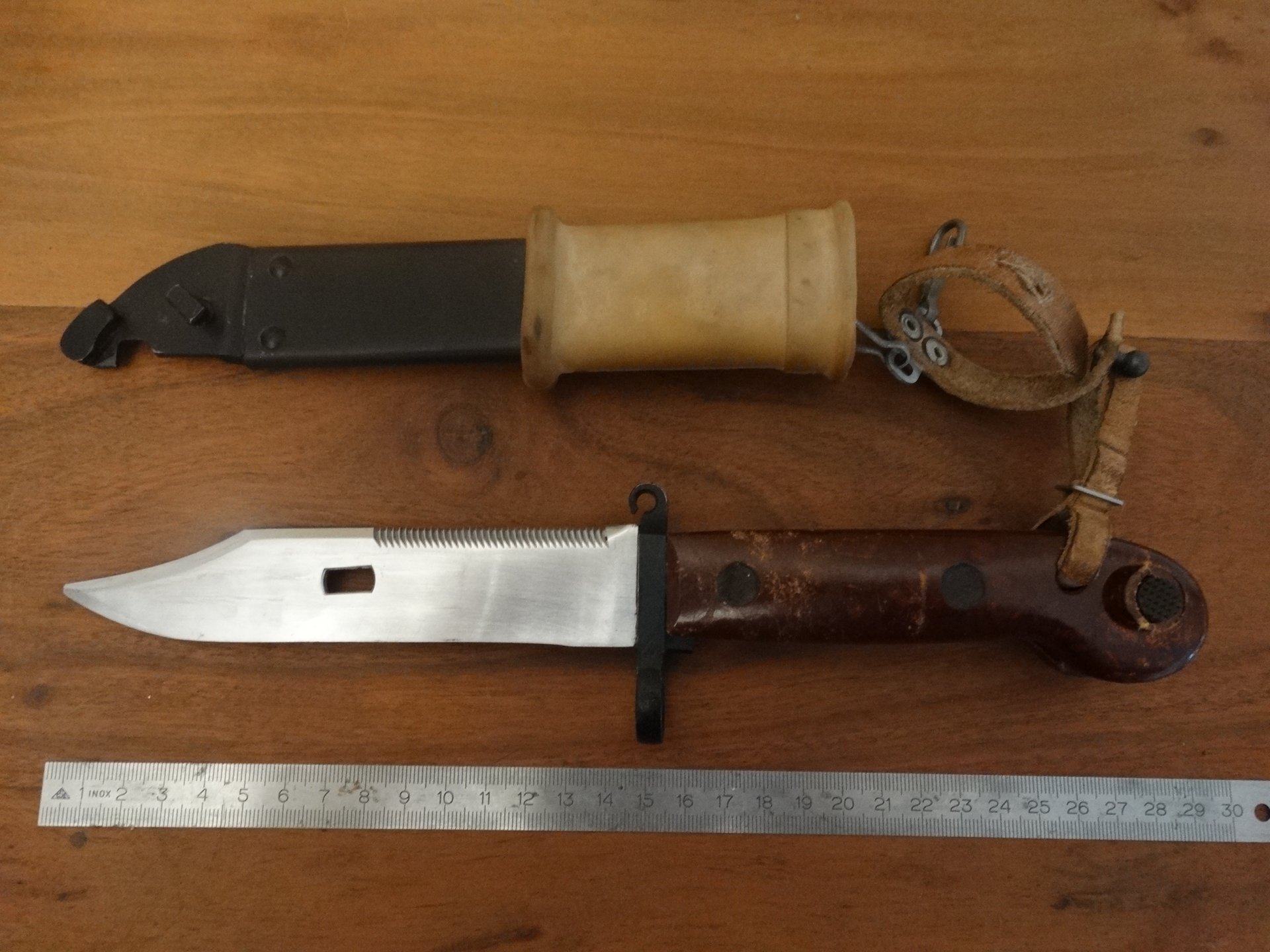*** NVA /WARSCHAUER PAKT *** SEITENGEWEHR / BAJONETT M 59 / TYP 6H2 *** AK - 47 KALASCHNIKOW *** – Bild 1