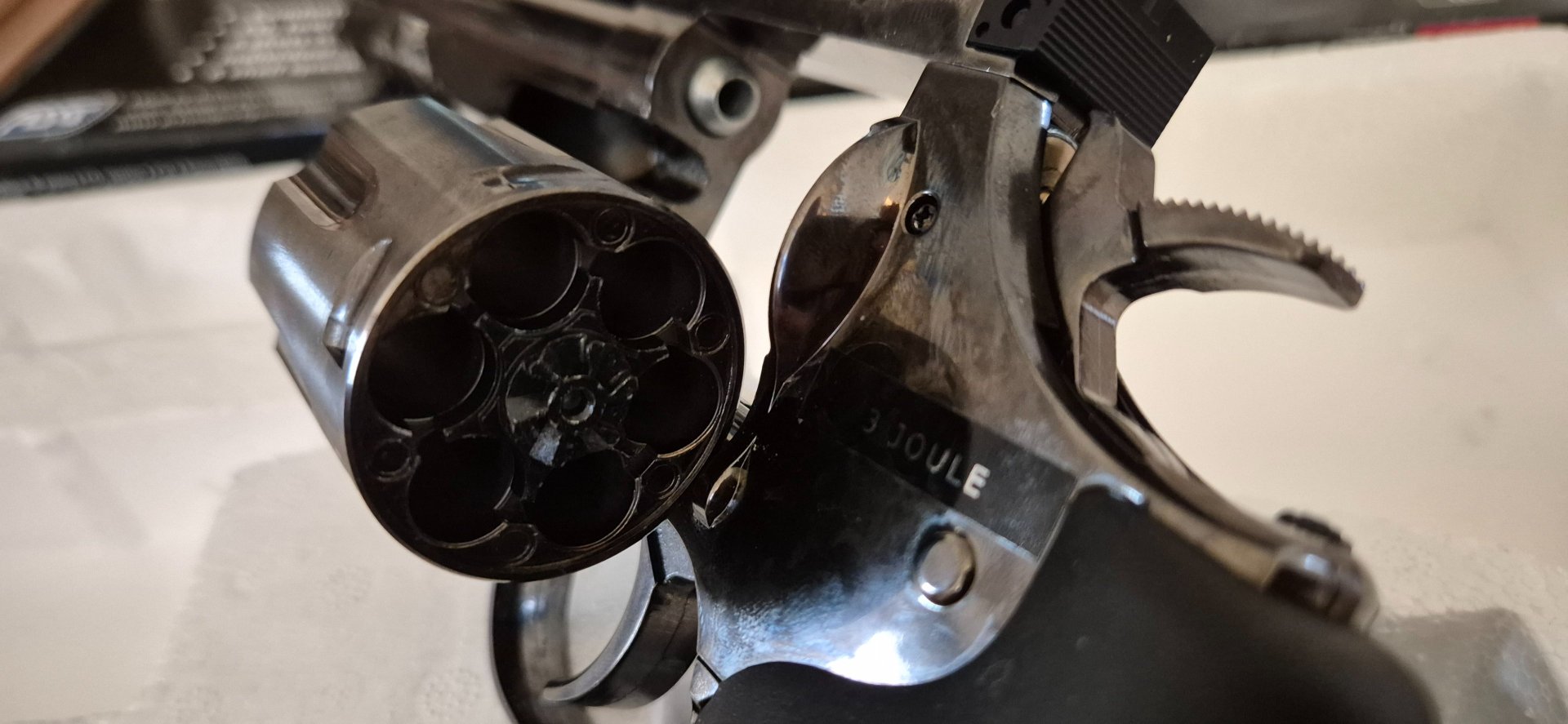 Dan Wesson 715 CO2 Revolver 6 Zoll Steel Gray 4,5mm Diabolo – Bild 3