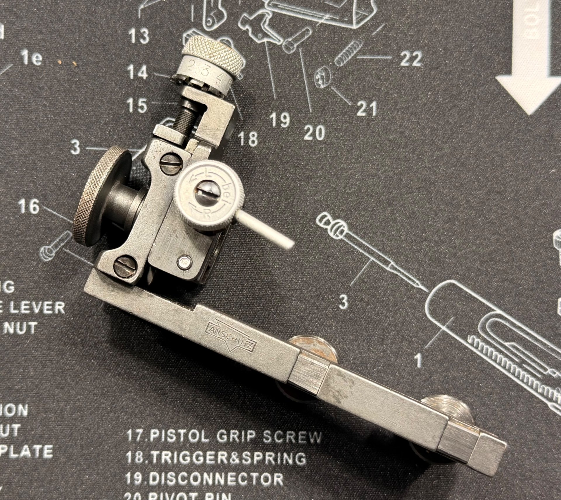 Anschütz – gebrauchtes optisches/mechanisches Zubehörteil aus Nachlass – Modell un – Bild 1