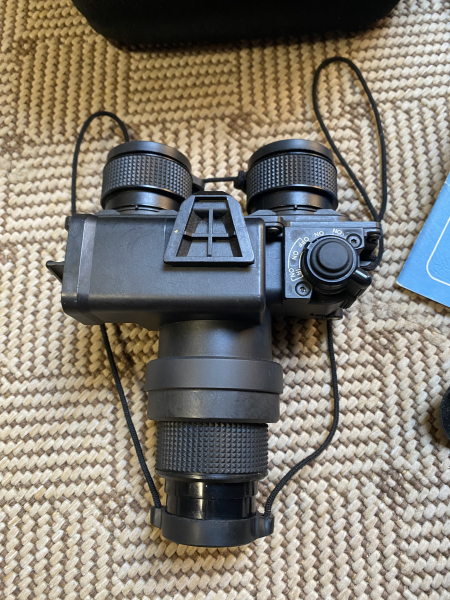 PVS - 7A Nachtsichtgerät / NVG mit Zubehör – Bild 2