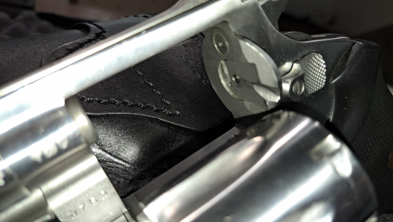 Revolver ROSSI 762 , Stainless, .357 Magnum mit Zubehör – Bild 5