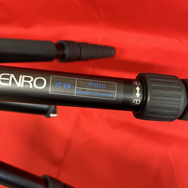 Benro IT19 PU30 iFoto Aluminium-Stativ – immagine 5