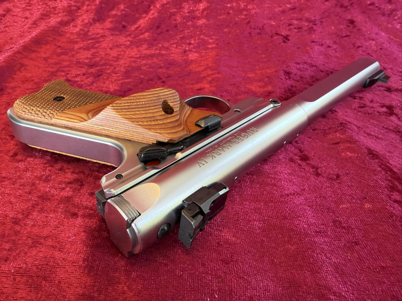 Ruger Mark IV Competition .22lr mit Volquartsen Accurizing Kit – obrázek 4