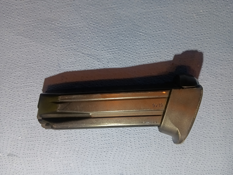 Heckler und Koch P2000 Magazin 16 Schuss – Bild 2