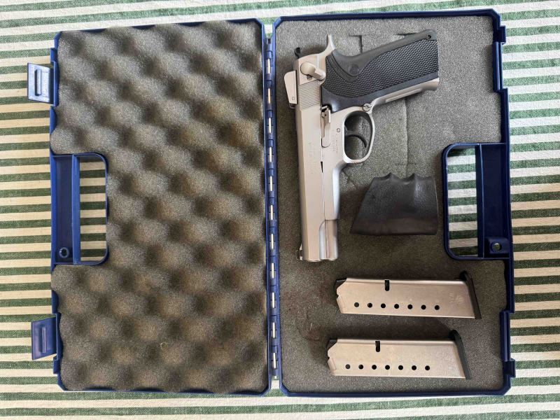 Smith & Wesson 4506-1 in .45 Auto – obrázek 6