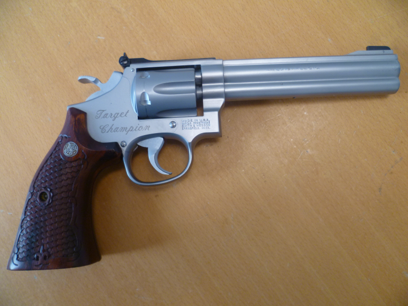 Revolver Smith & Wesson Model 617 Target Champion .22lr. – Bild 2