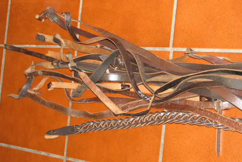 Die letzten, Posten Gewehrriemen – Bild 2