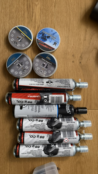Umarex 850 Air Magnum 4,5 mm – mit ZF & Zubehör – Bild 2
