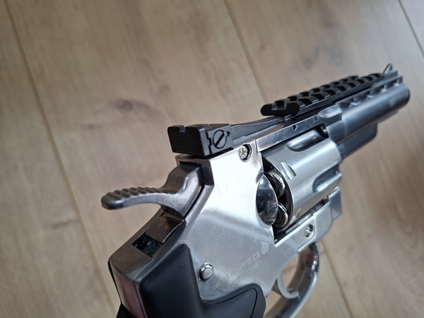 Umarex Legends CO2 Revolver S40 – kuva 3