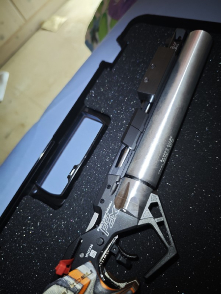 Feinwerkbau Pressluftpistole Modell P8X - Auflage – billede 4