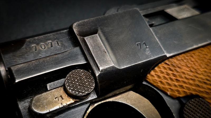 Pistole DWM P08 Luger 1917 | 9mm Luger | komplett nummerngleich | nummerngleiches Magazin | P 08 – Bild 3