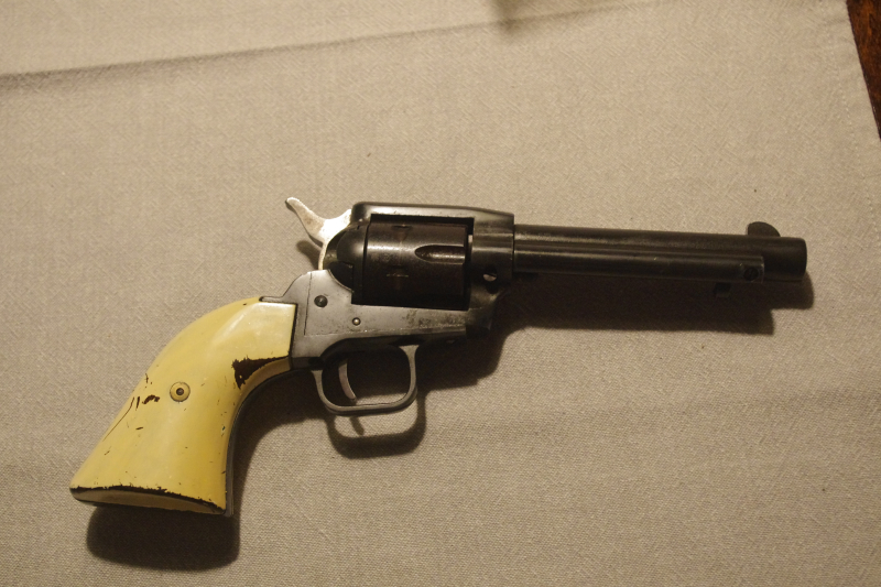 ME 900 S Revolver – Bild 5