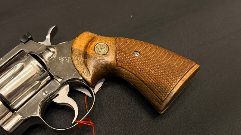 Colt Python .357 Magnum 6" Chrom | 1986 | Verstellbare Visierung | Holzgriffschalen | Made in USA – Bild 3