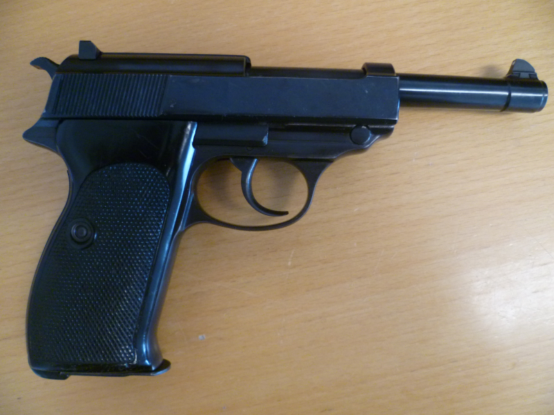 Pistole Walther P.38 Hochglanz / Stahlgriffstück WaA 359 9mm Luger – Bild 3