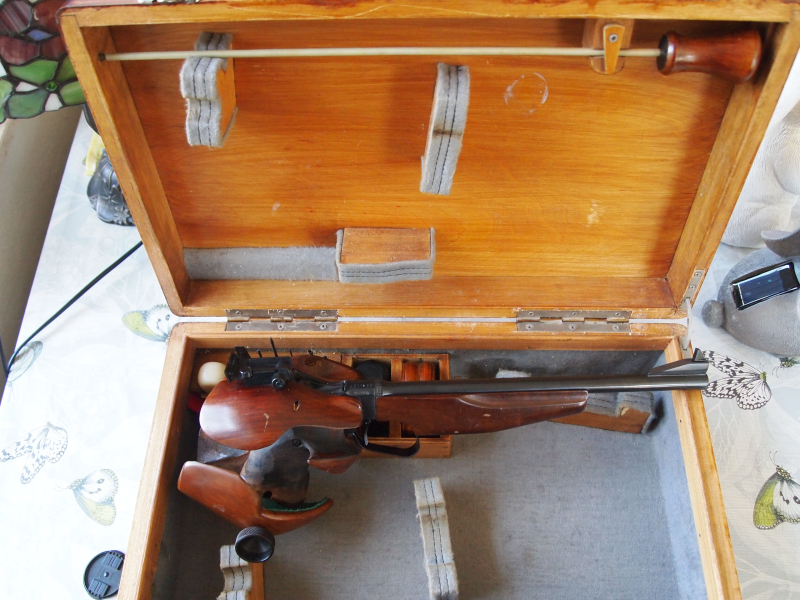 TOZ 35 Freie Pistole Kal. .22 lr. komplett in Koffer – Bild 3