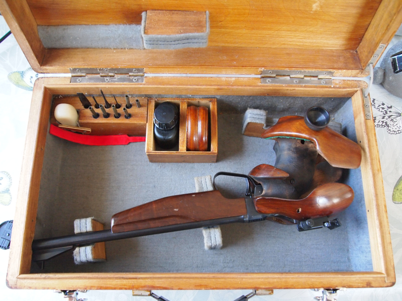 TOZ 35 Freie Pistole Kal. .22 lr. komplett in Koffer – Bild 2