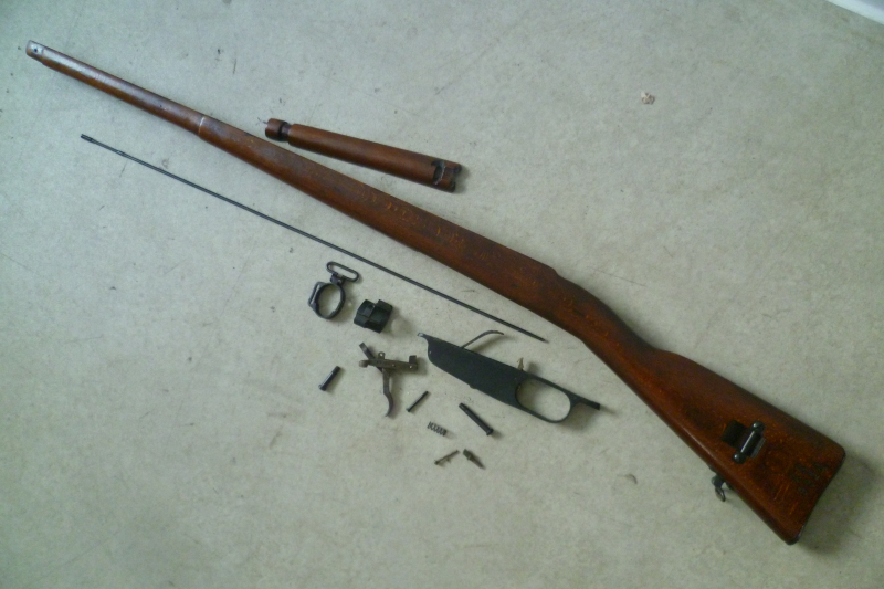 Ersatzteile und Schaft FAT Carcano – Bild 1