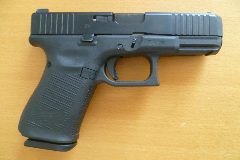 Pistole Glock 19 Gen 5 9mm Luger – image 3
