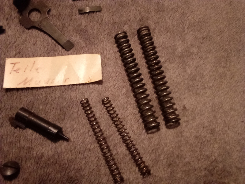 Mauser 08, Ersatzteile, Konvolut – Bild 3