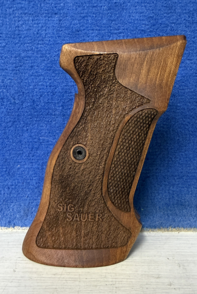 Sportgriffschalen aus feinstem Nussbaumholz für SIG 210 – obrázek 2