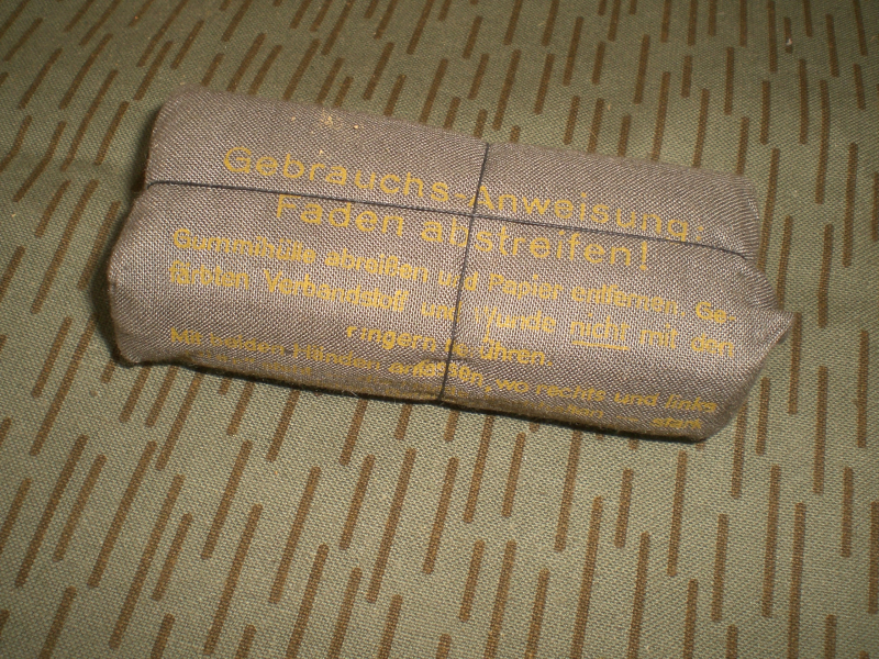 Wehrmachts Verbandpäckchen 2. Weltkrieg – 2. kép