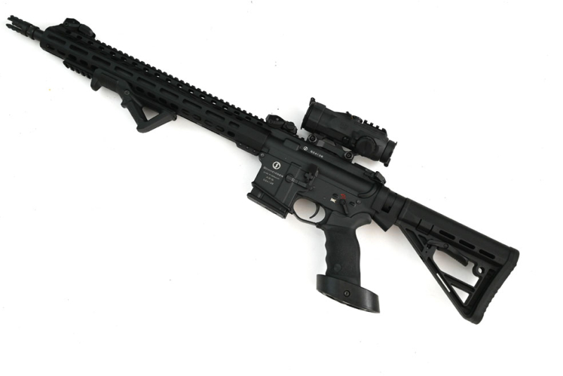 Selbstladebüchse Schmeisser AR-15, Kaliber .223Remington, Steiner T 432 4x32, zwei Reservemagazine – Bild 2