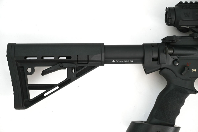 Selbstladebüchse Schmeisser AR-15, Kaliber .223Remington, Steiner T 432 4x32, zwei Reservemagazine – Bild 5