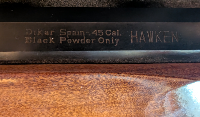 Vorderladergewehr Dikar Hawken .45 Cal. inkl. Pulverflasche & Waffenkoffer – Bild 4