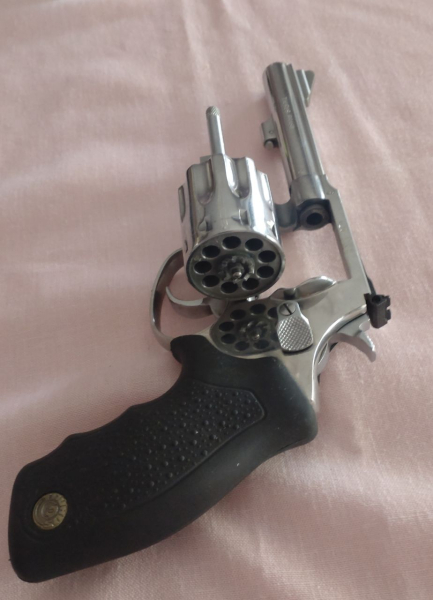 Taurus Revolver Edelstahl neuwertig Kal. 22 lr neuwertig – Bild 2