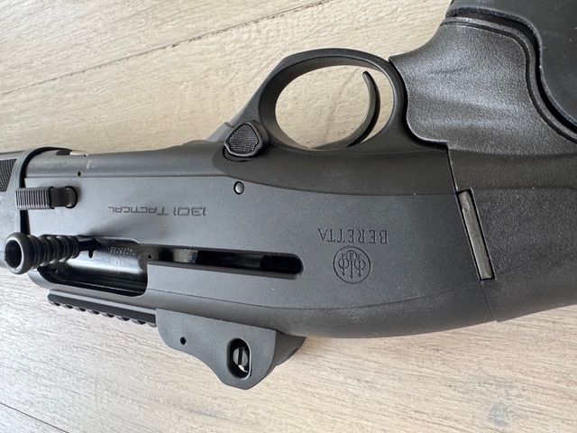 Beretta 1301 MESA Tactical USA Sondermodell mit Pistolengriff, 12/76 - Neuwertig – Bild 2