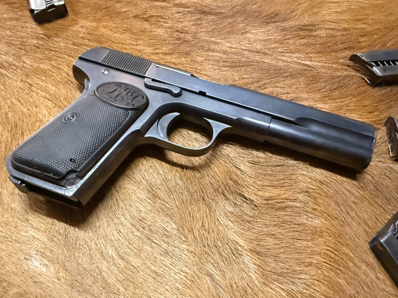 Browning FN High Power Pistole – Bild 3