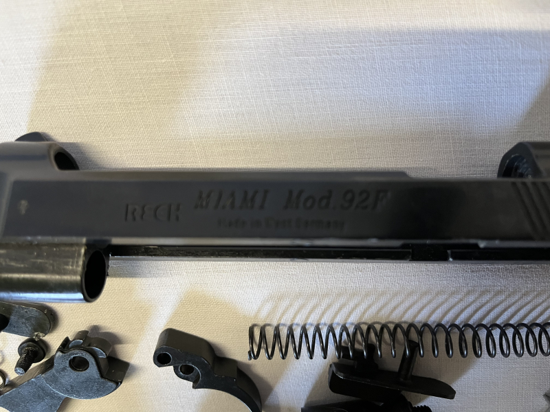 Beretta F92 9mm Schreckschuss in Teilen – Bild 5